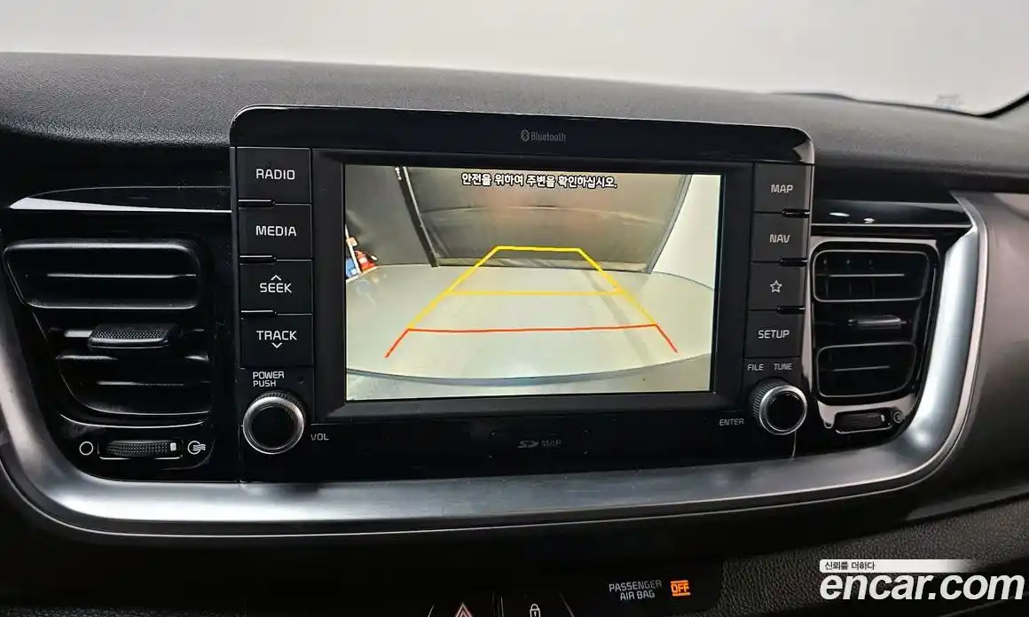 Kia Stonic 2019 1.4 гидро в Москве № 1418324, фото 21