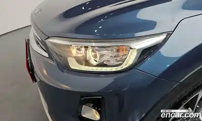 Kia Stonic 2019 1.4 гидро в Москве № 1418324, миниатюра 8