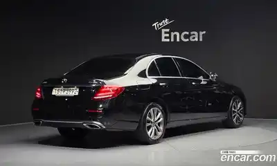 Mercedes-Benz E-Class 2019 2.0 гидро в Москве № 1422155, миниатюра 2