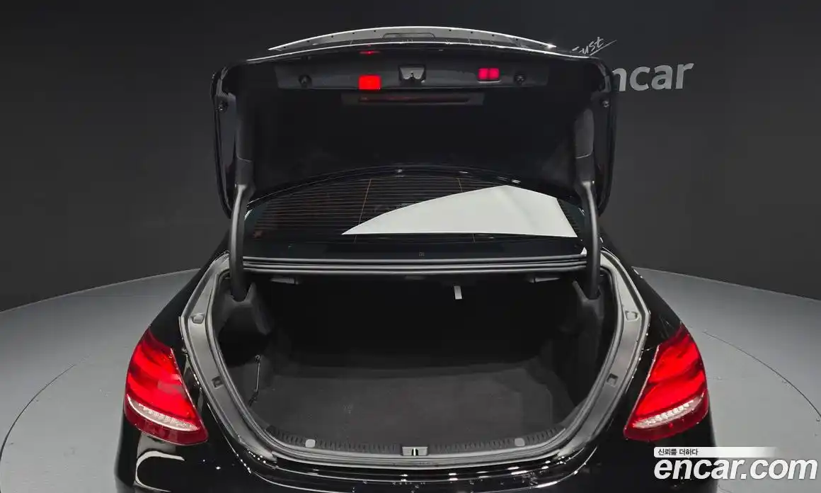 Mercedes-Benz E-Class 2019 2.0 гидро в Москве № 1422155, фото 26