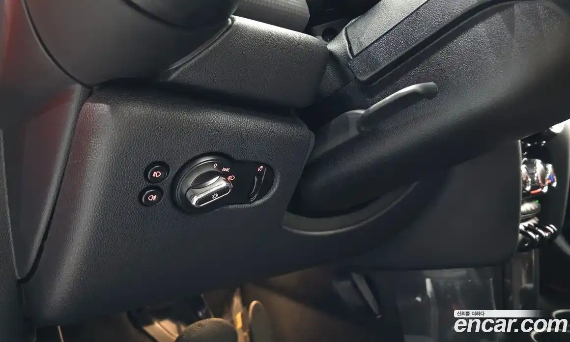 Mini Cooper 2018 1.5 гидро в Москве № 1423654, фото 23