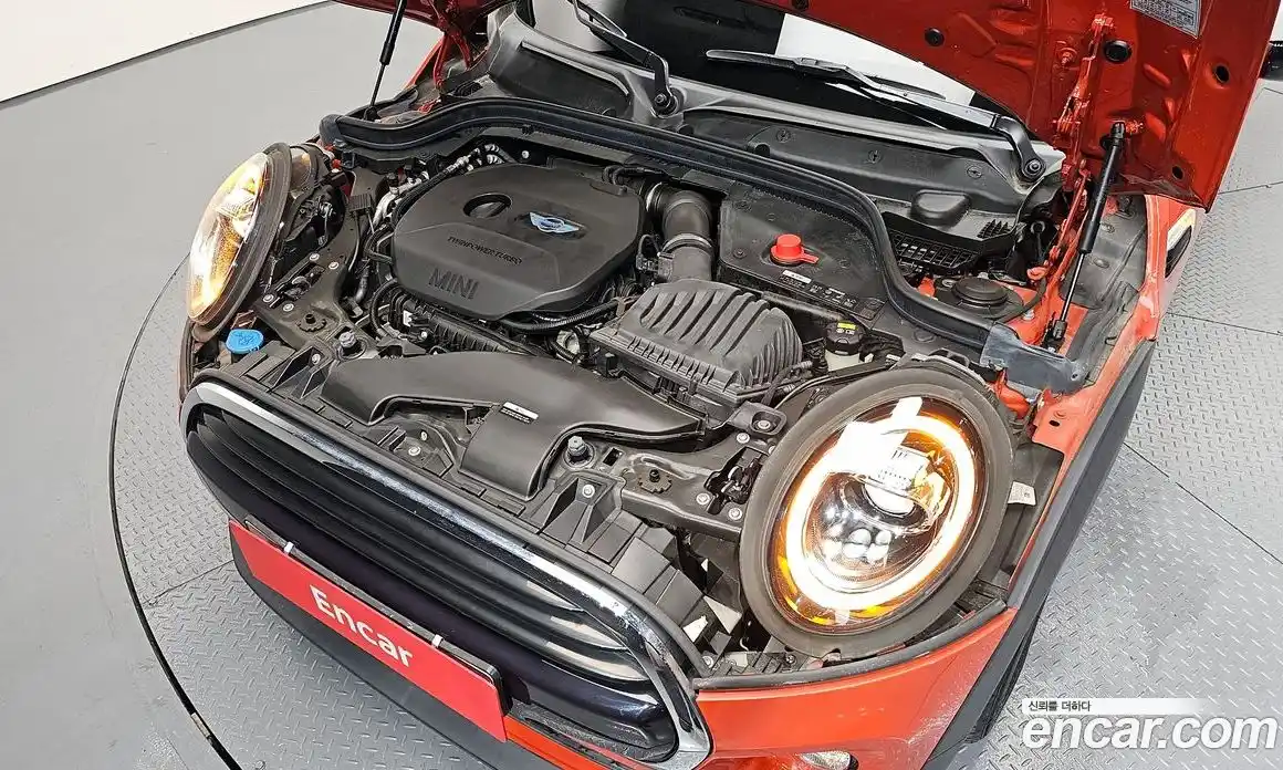 Mini Cooper 2018 1.5 гидро в Москве № 1423654, фото 6