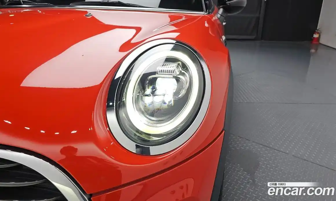 Mini Cooper 2018 1.5 гидро в Москве № 1423654, фото 8