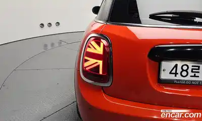 Mini Cooper 2018 1.5 гидро в Москве № 1423654, миниатюра 9