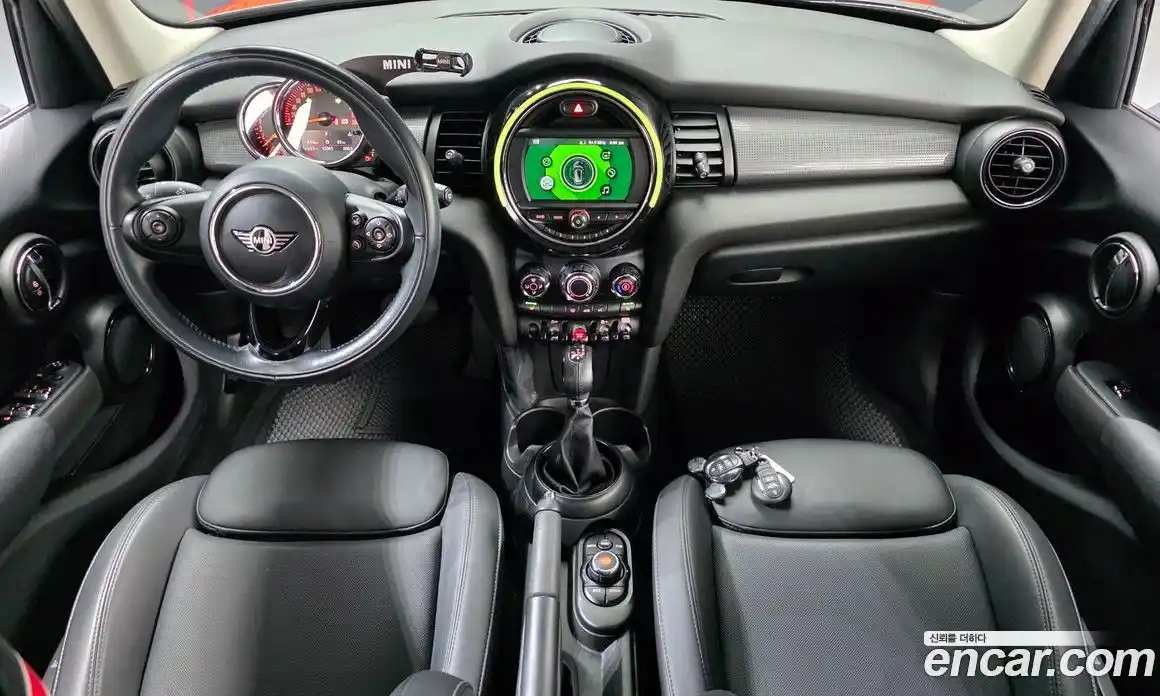 Mini Cooper 2018 1.5 гидро в Москве № 1423654, фото 10