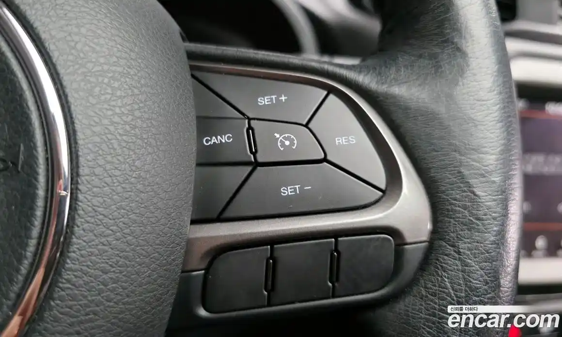 Jeep Renegade 2019 2.4 гидро в Москве № 1424360, фото 36