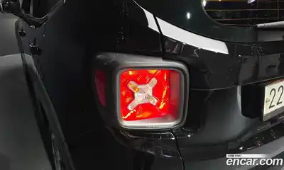 Jeep Renegade 2019 2.4 гидро в Москве № 1424360, миниатюра 9