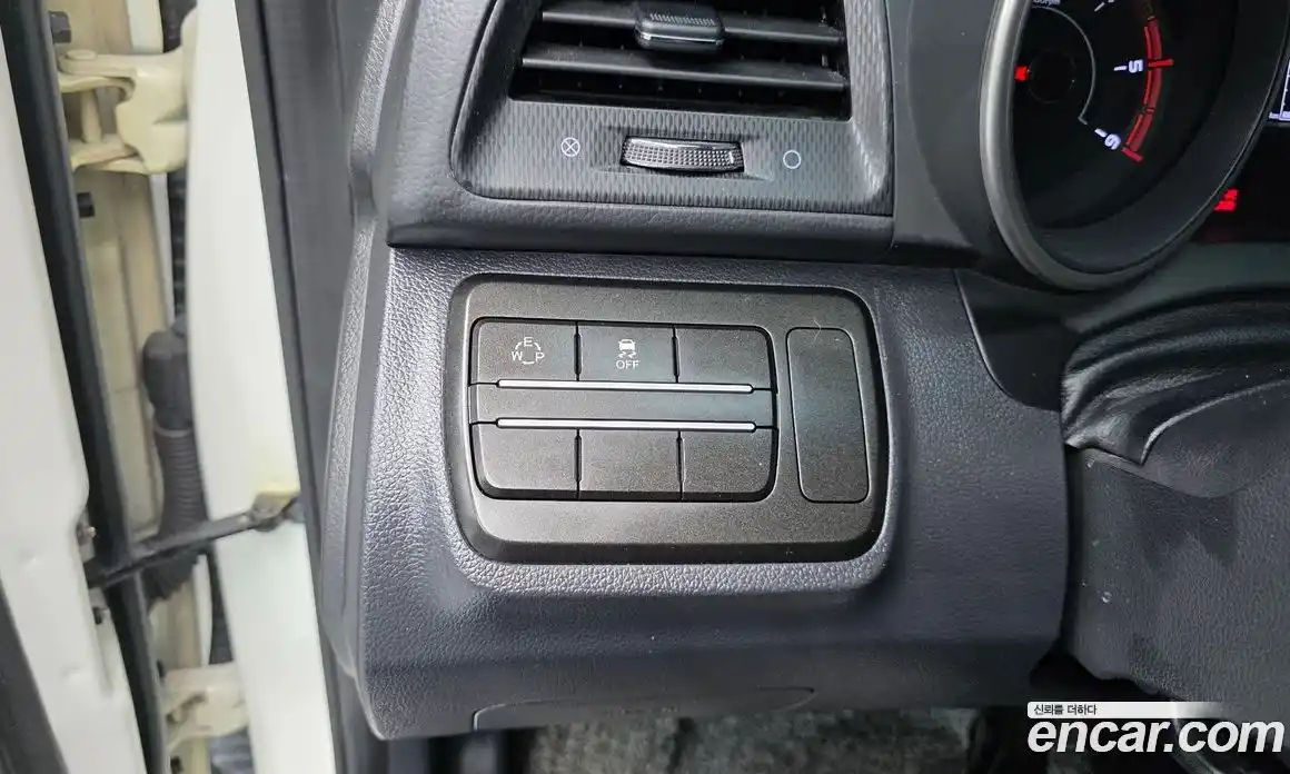 SsangYong TIBOLI 2018 1.6 гидро в Москве, фото 18