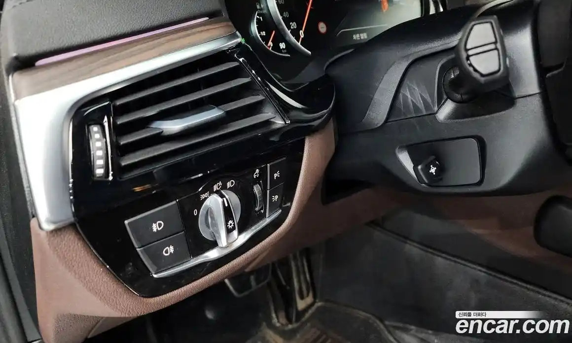 BMW 5-Series 2018 2.0 гидро в Москве № 1542775, фото 30