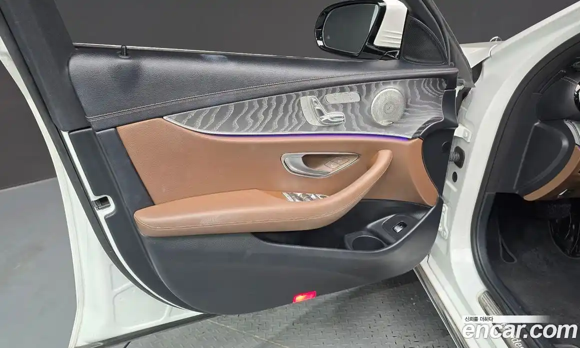 Mercedes-Benz E-Class 2023 2.0 гидро в Москве № 1544875, фото 14