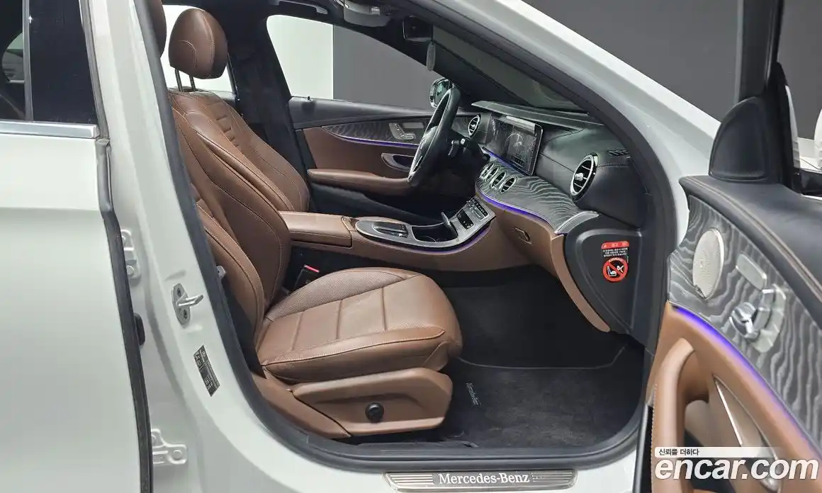Mercedes-Benz E-Class 2023 2.0 гидро в Москве № 1544875, фото 17