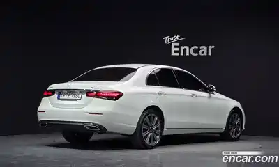Mercedes-Benz E-Class 2023 2.0 гидро в Москве № 1544875, миниатюра 2