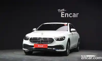 Mercedes-Benz E-Class 2023 2.0 гидро в Москве № 1544875, миниатюра 3