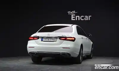 Mercedes-Benz E-Class 2023 2.0 гидро в Москве № 1544875, миниатюра 4