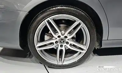 Mercedes-Benz E-Class 2019 2.0 гидро в Москве № 1545517, миниатюра 5