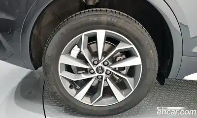 Audi Q5 2023 2.0 гидро в Москве № 1545848, миниатюра 5