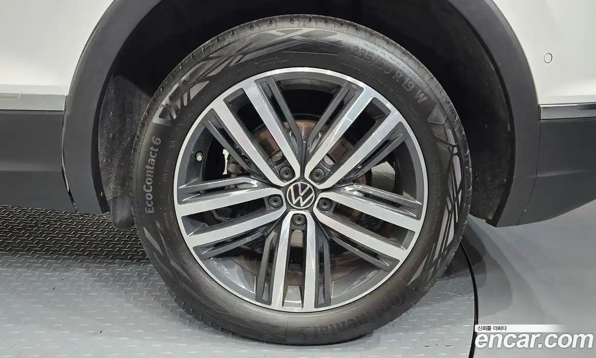 Volkswagen Tiguan 2021 2.0 гидро в Москве № 1549136, фото 7