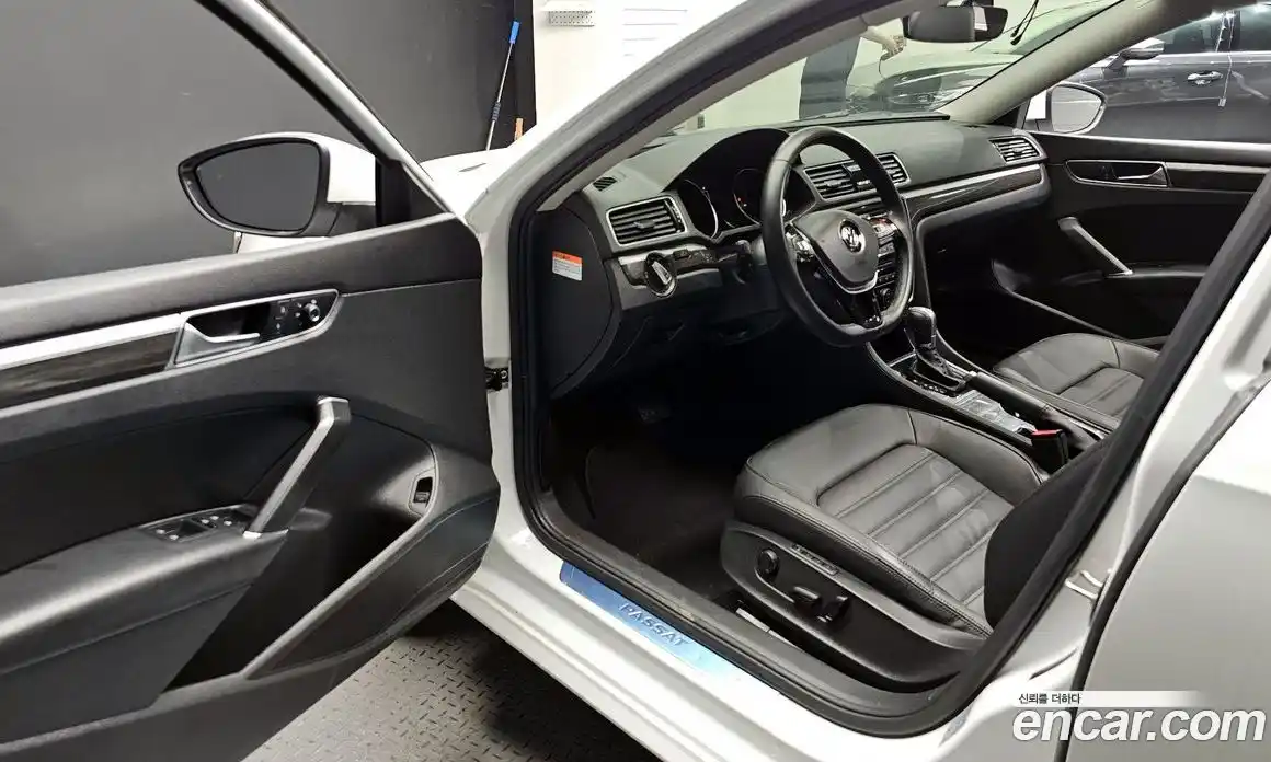 Volkswagen Passat 2018 2.0 гидро в Москве № 1549289, фото 13