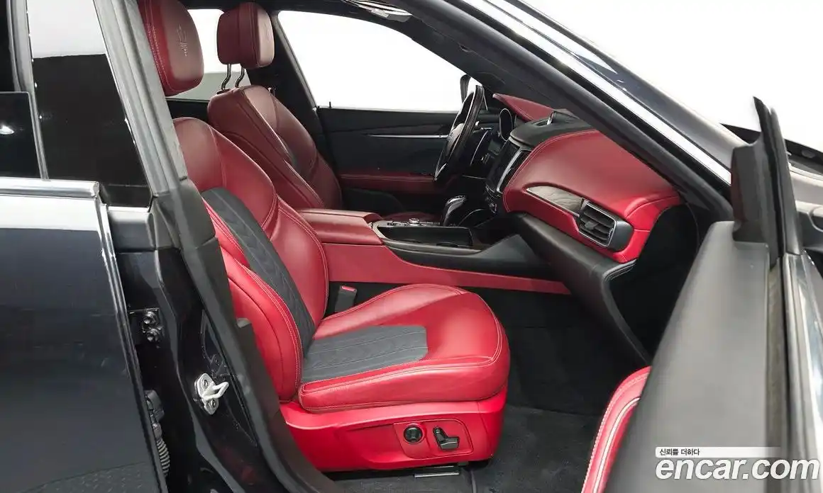 Maserati Levante 2019 3.0 гидро, фото 16