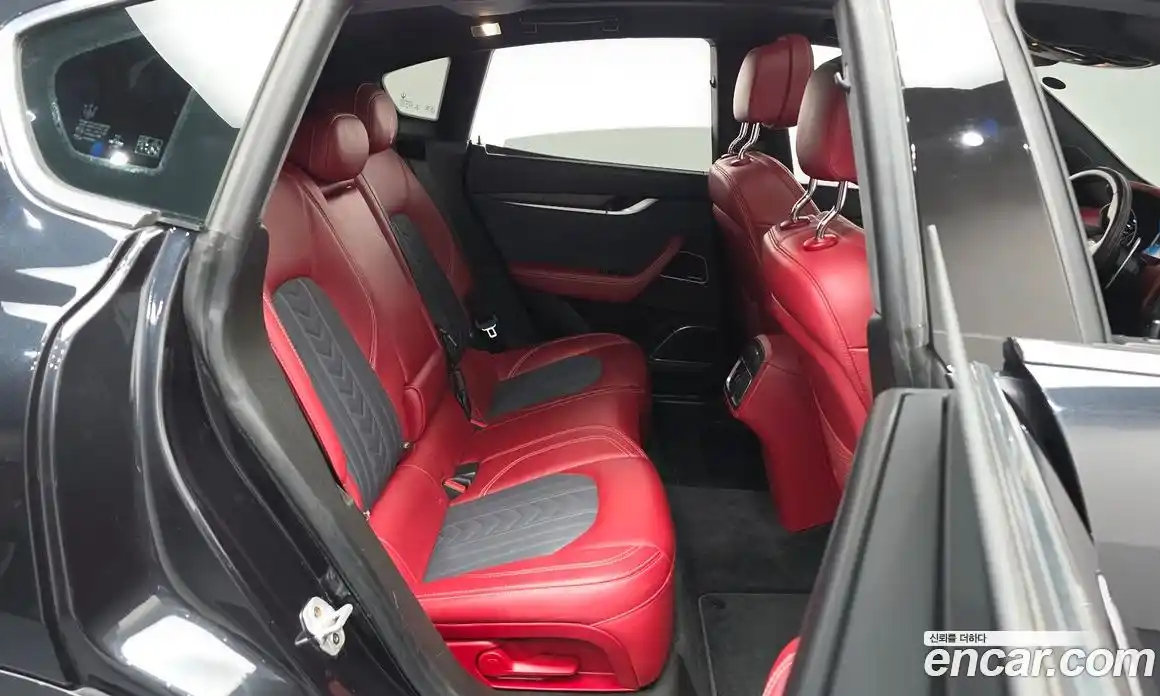 Maserati Levante 2019 3.0 гидро, фото 17