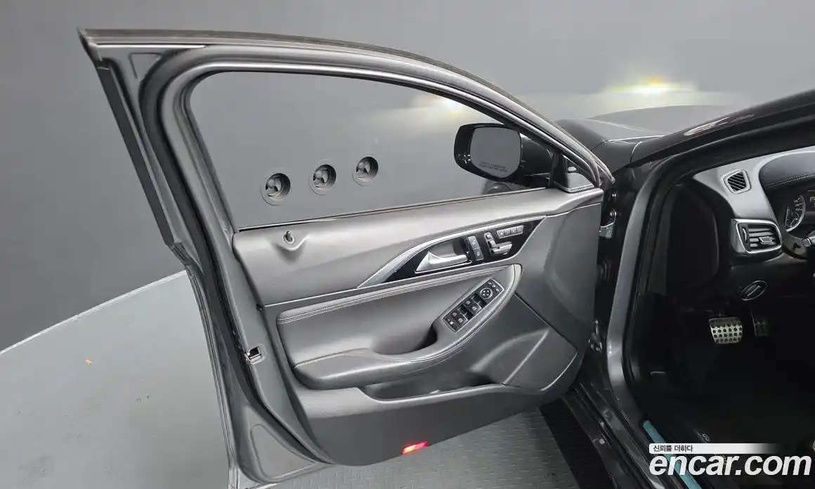 Infiniti Q30 2019 2.0 гидро в Москве № 1551023, фото 14