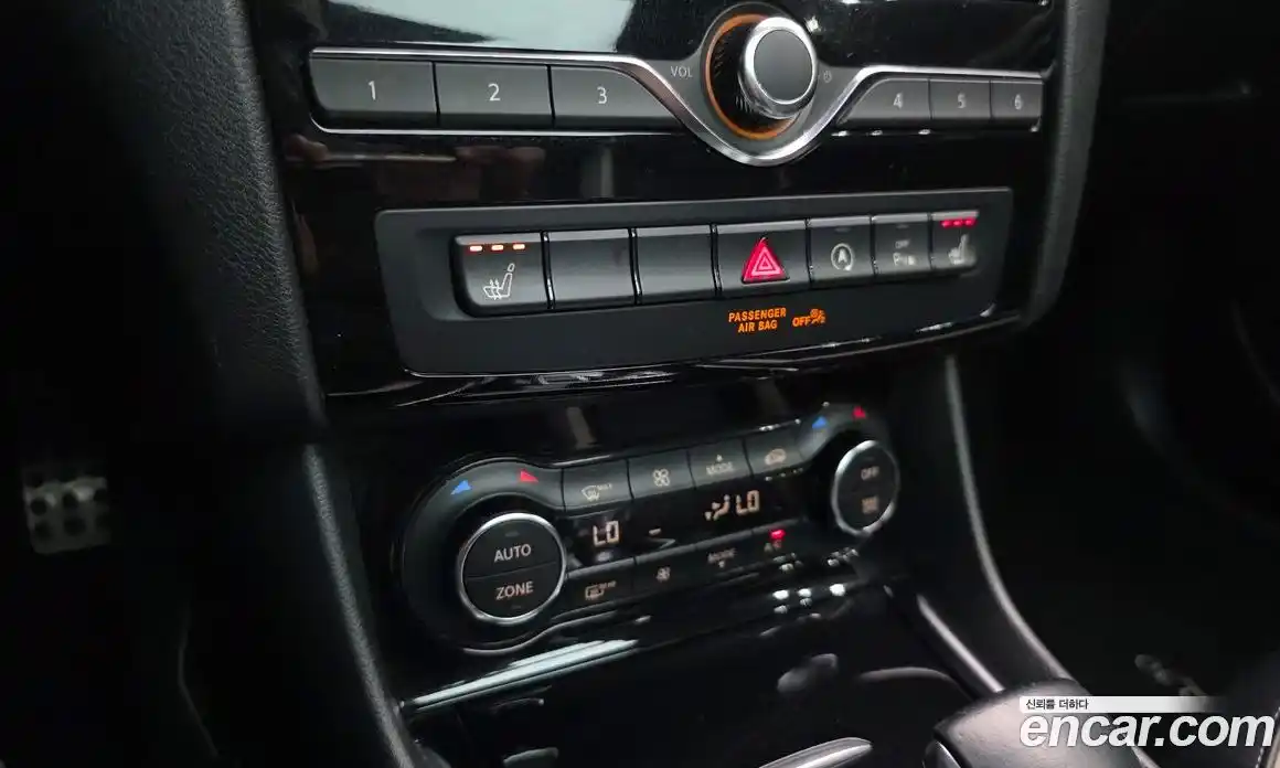 Infiniti Q30 2019 2.0 гидро в Москве № 1551023, фото 31