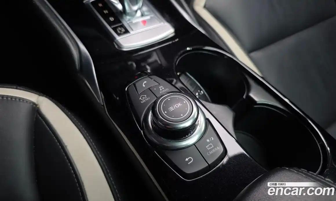 Infiniti Q30 2019 2.0 гидро в Москве № 1551023, фото 39