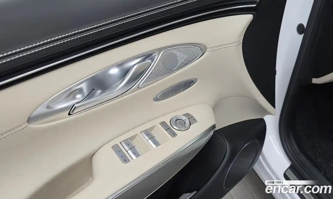 Genesis GV70 2023 2.5 гидро в Москве № 1611864, фото 28