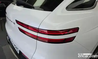 Genesis GV70 2023 2.5 гидро в Москве № 1611864, миниатюра 9