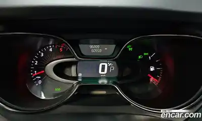 Renault QM3 2016 1.5 гидро в Москве № 1615441, миниатюра 11