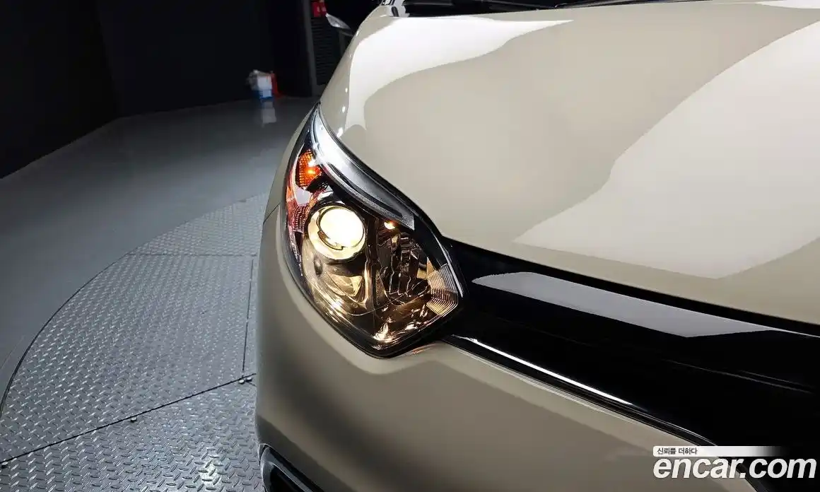 Renault QM3 2016 1.5 гидро в Москве № 1615441, фото 8
