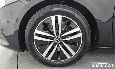 Mercedes-Benz A-Class 2022 2.0 гидро в Москве № 1617189, миниатюра 4