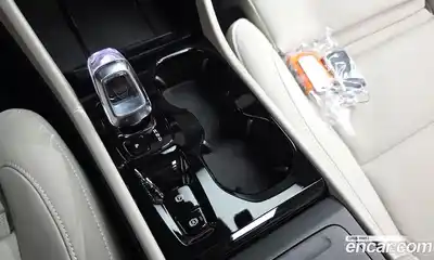 Volvo XC40 2026 2.0 гидро в Москве № 1618458, миниатюра 12