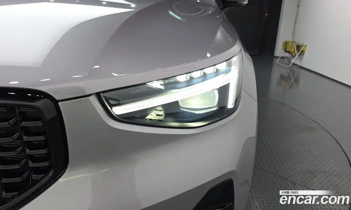 Volvo XC40 2026 2.0 гидро в Москве № 1618458, фото 8