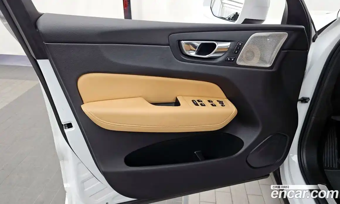 Volvo XC60 2020 2.0 гидро в Москве № 1618612, фото 14