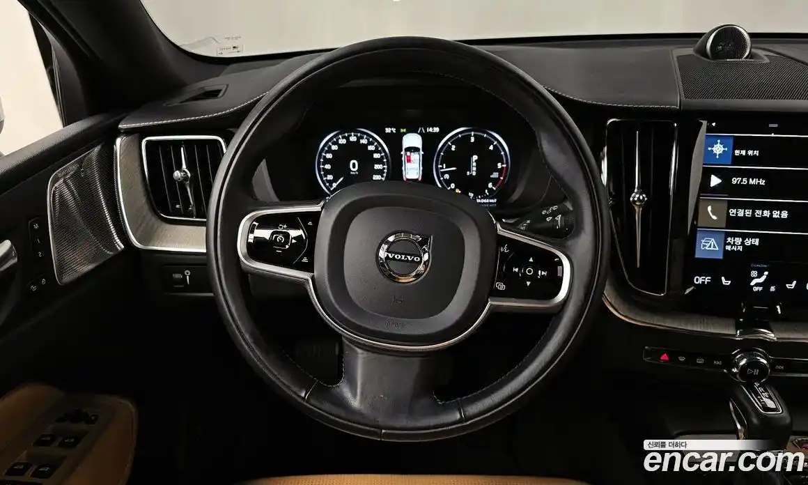 Volvo XC60 2020 2.0 гидро в Москве № 1618612, фото 19