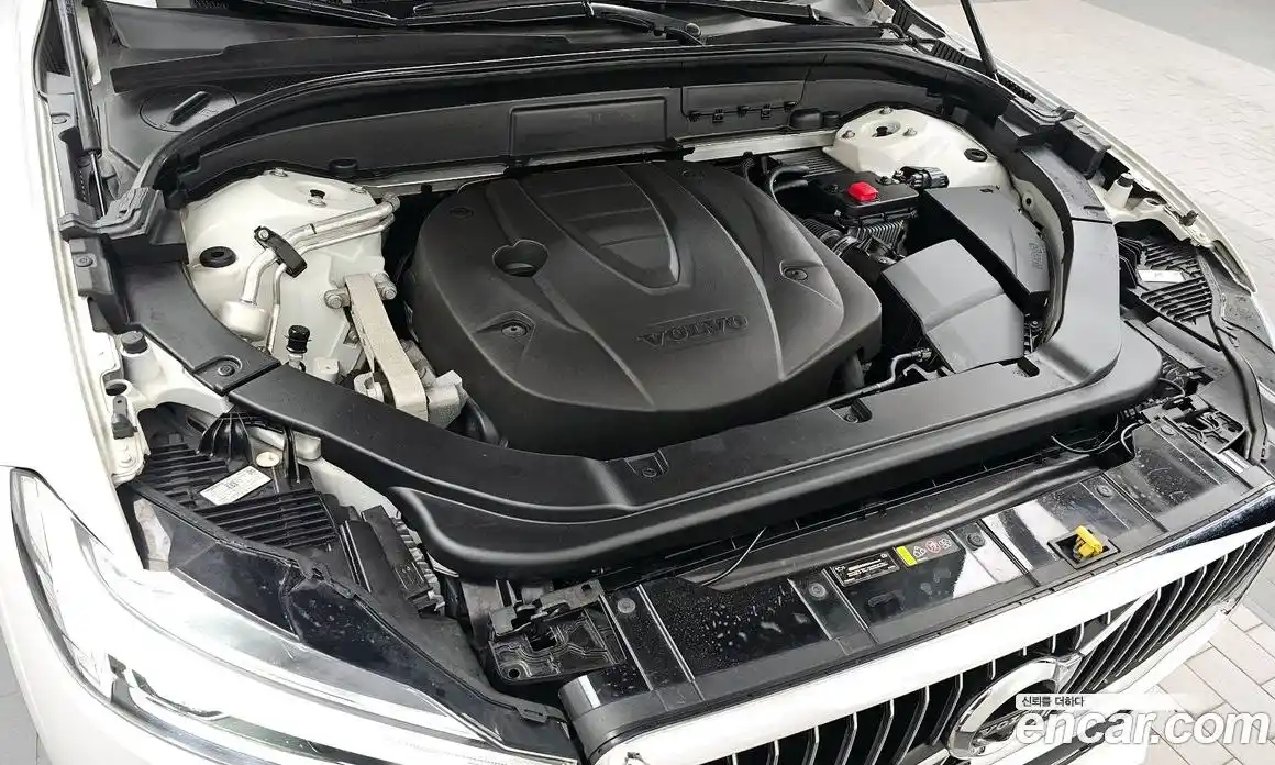 Volvo XC60 2020 2.0 гидро в Москве № 1618612, фото 6