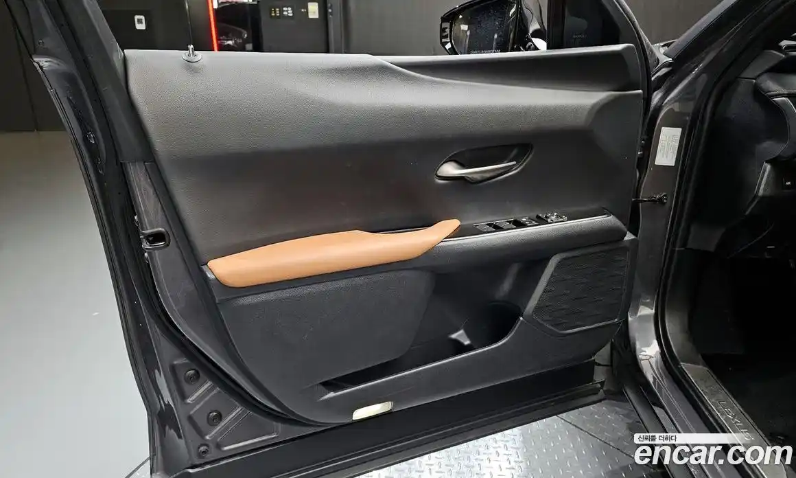 Lexus UX 2022 0.2 гидро в Москве № 1622776, фото 14