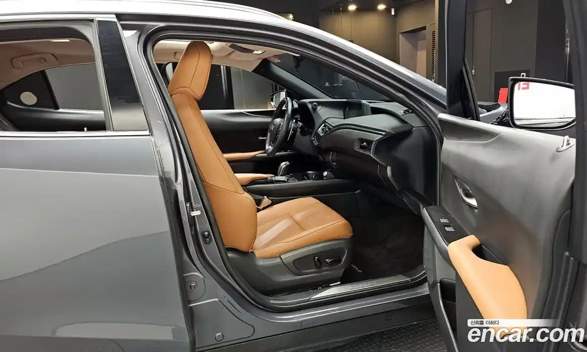 Lexus UX 2022 0.2 гидро в Москве № 1622776, фото 17