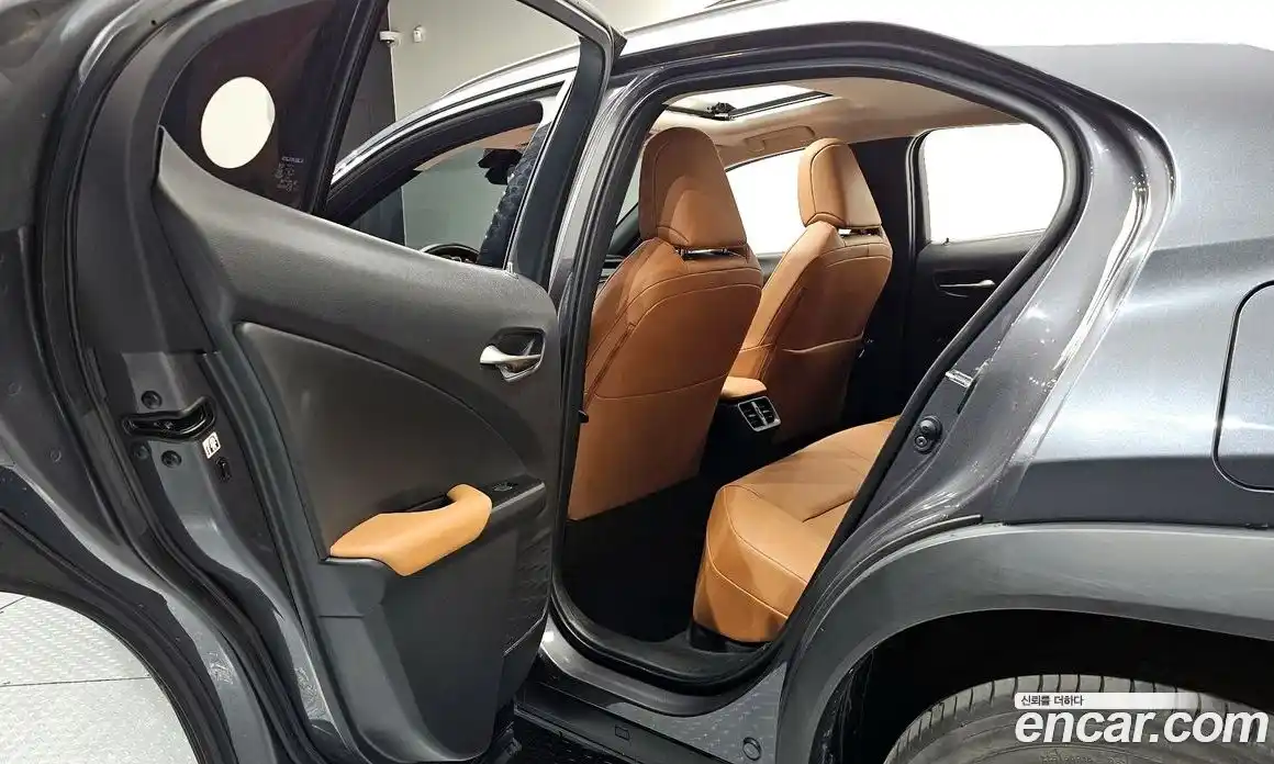 Lexus UX 2022 0.2 гидро в Москве № 1622776, фото 18