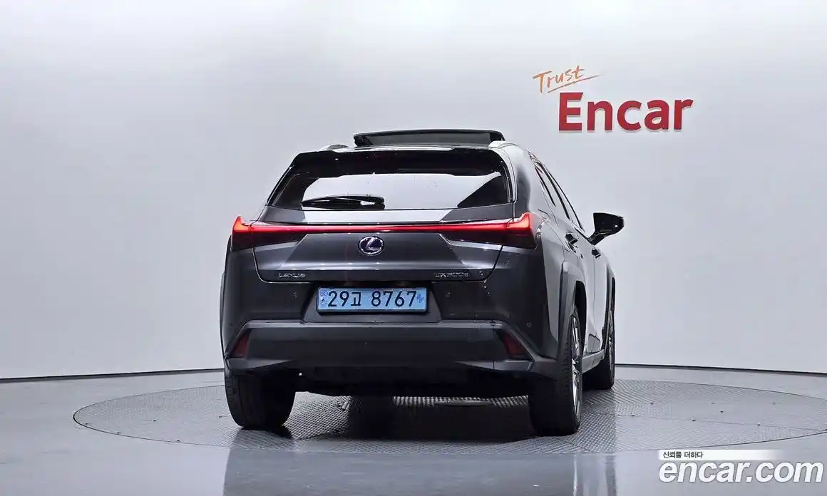 Lexus UX 2022 0.2 гидро в Москве № 1622776, фото 4