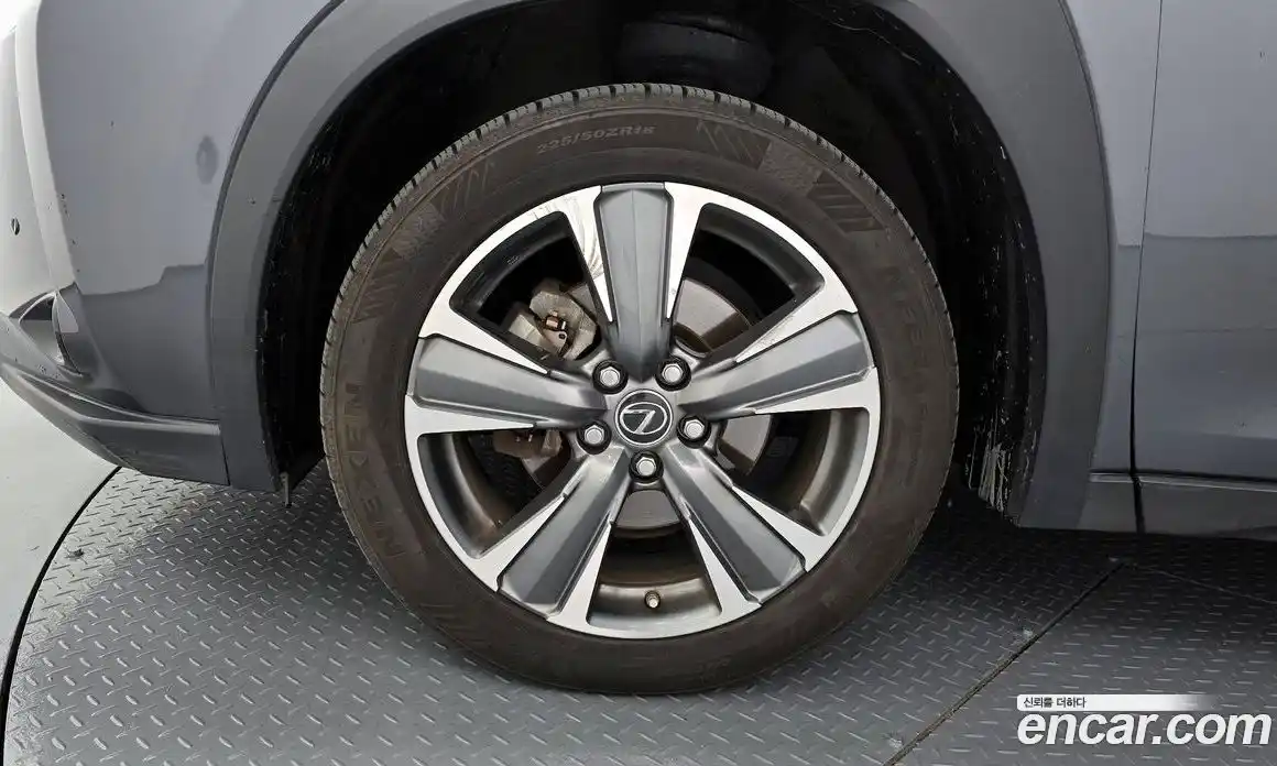 Lexus UX 2022 0.2 гидро в Москве № 1622776, фото 5