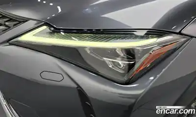 Lexus UX 2022 0.2 гидро в Москве № 1622776, миниатюра 8