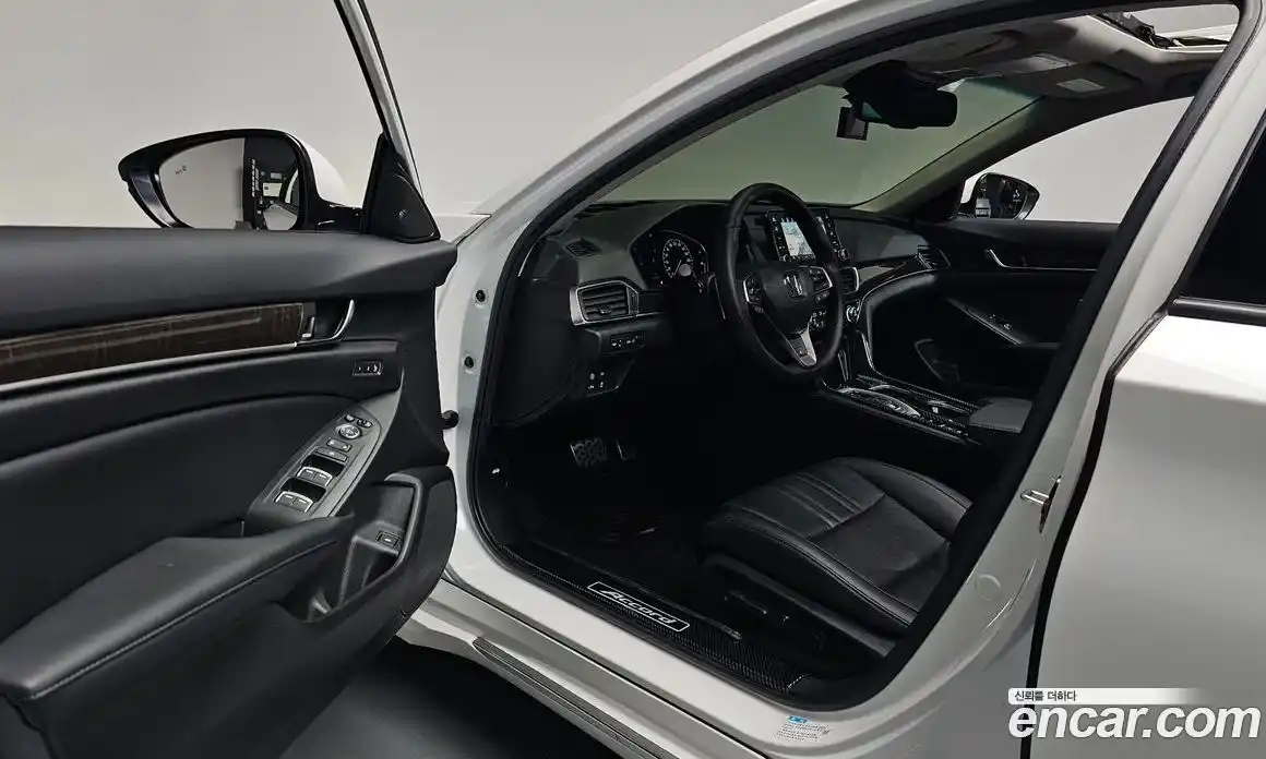Honda Accord 2022 2.0 гидро в Москве № 1624544, фото 13