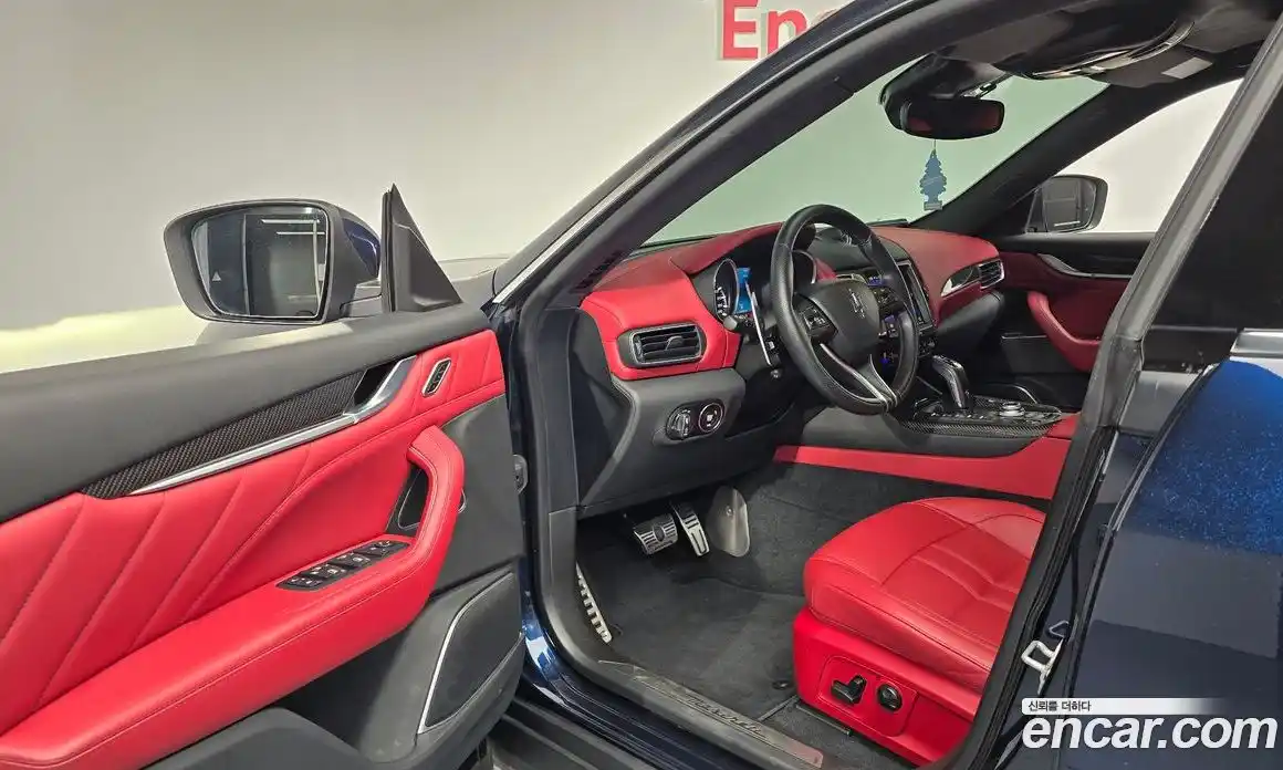 Maserati Levante 2020 3.0 гидро, фото 12
