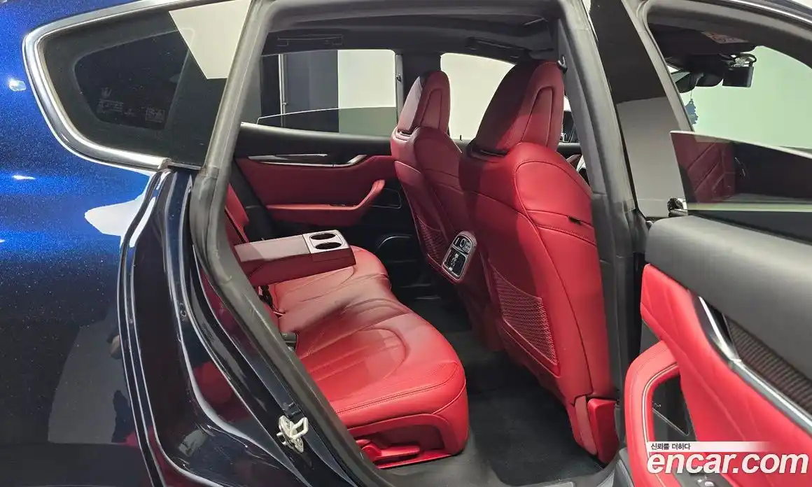 Maserati Levante 2020 3.0 гидро, фото 16