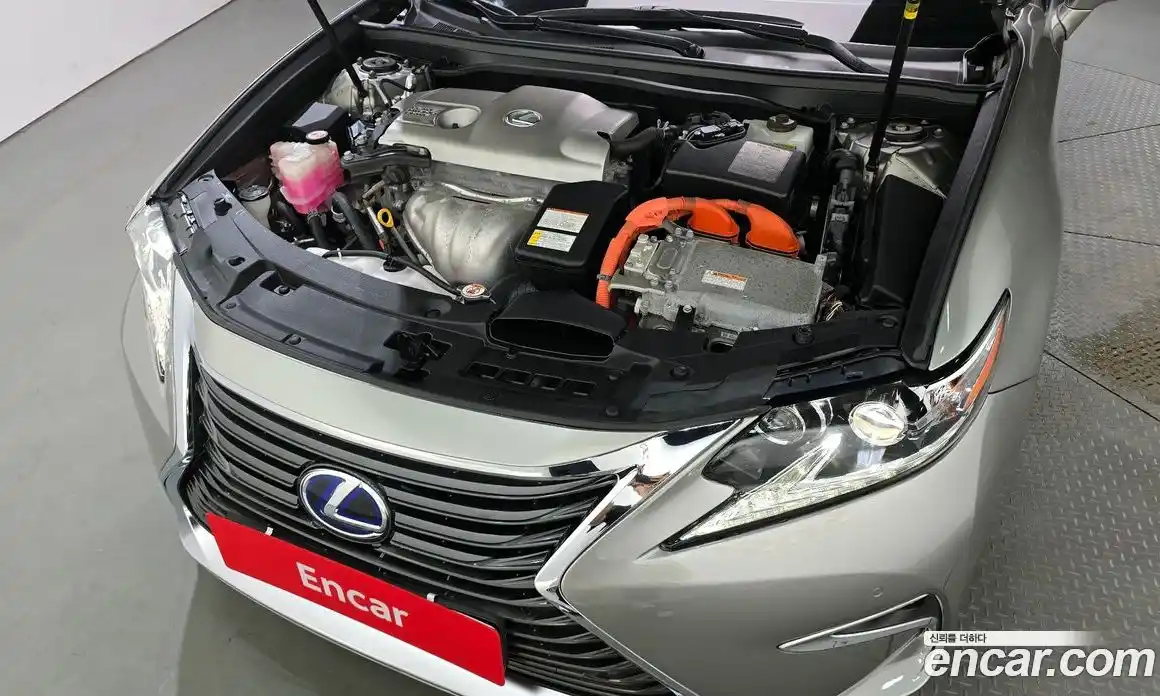 Lexus ES 2018 2.5 гидро в Москве № 168199, фото 6