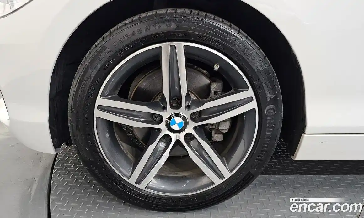 BMW 1-Series 2016 2.0 гидро в Москве № 1686821, фото 4