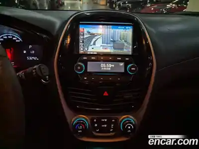 Chevrolet Spark 2018 1.0 гидро в Москве № 1687920, миниатюра 10