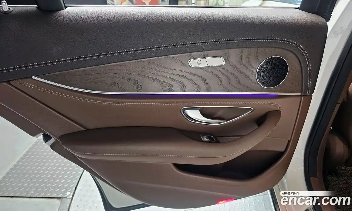 Mercedes-Benz E-Class 2019 1.9 гидро в Москве № 1690410, фото 15